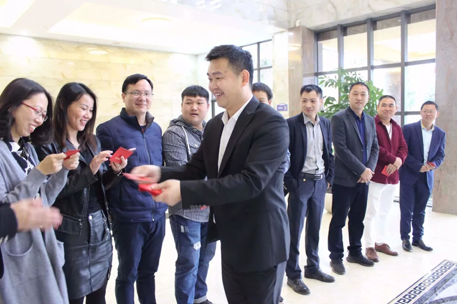 2019 | 安達自動化恭祝您“豬”事順利，開年大吉！